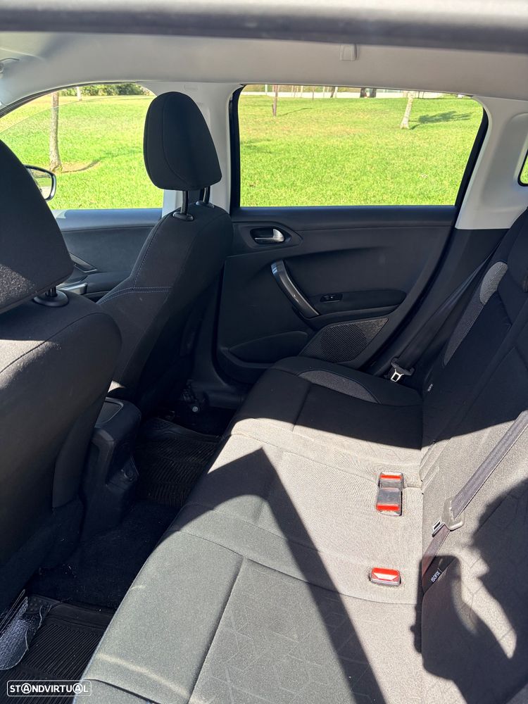Peugeot 2008 2018 photo 5