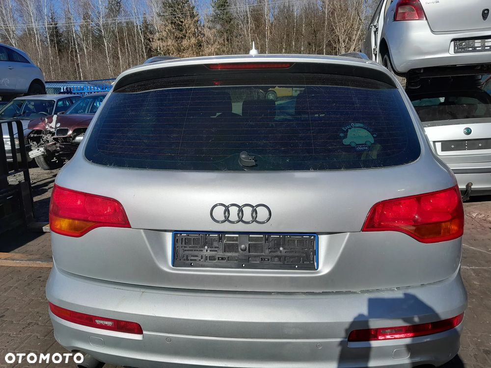 Klapa tylna pokrywa bagażnika AUDI Q7 4L 05-09r. LX7W - 1