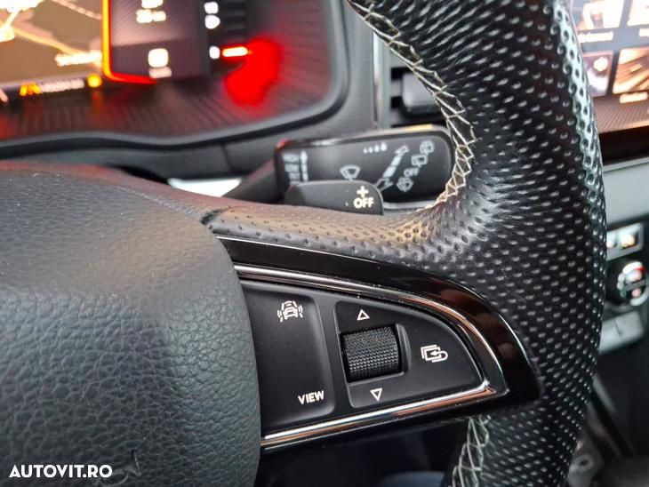 Skoda Karoq 1.6 TDI SCR DSG Style - 27