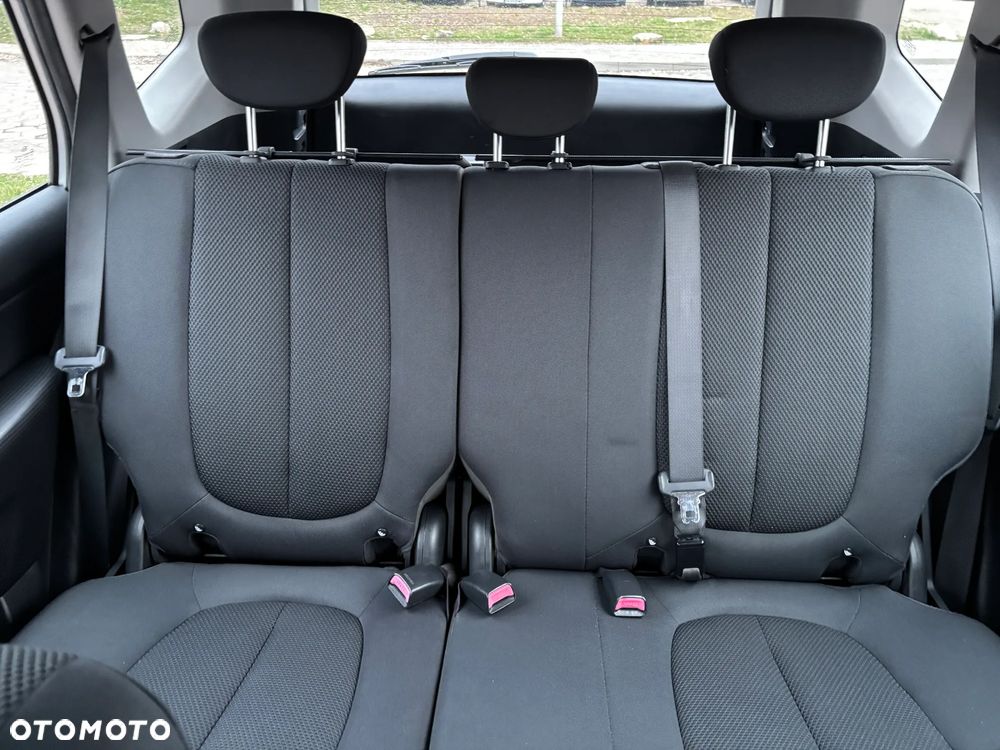 Kia Carens CRDi DPF EX - 24