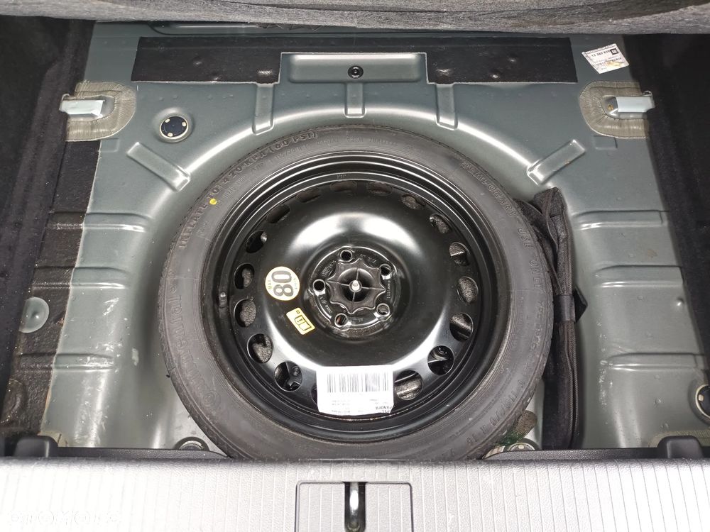 Opel Astra 1.4 T Cosmo S&S EU6 - 31