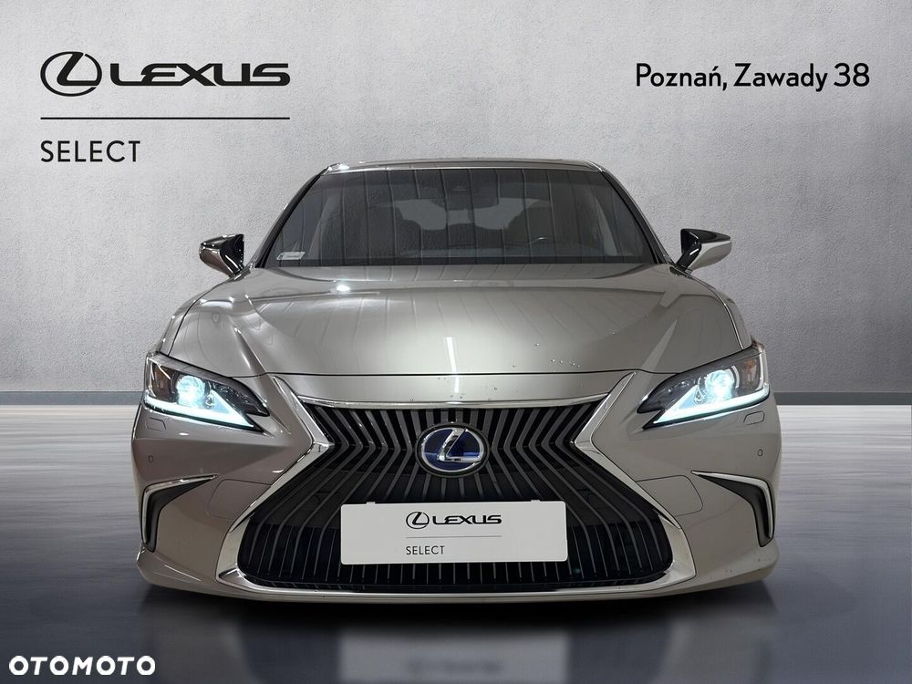 Lexus ES - 7