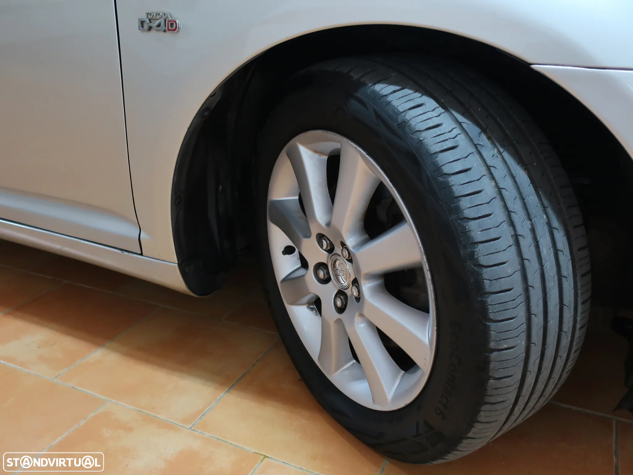 Toyota Avensis SD 2.0 D-4D Sol - 6