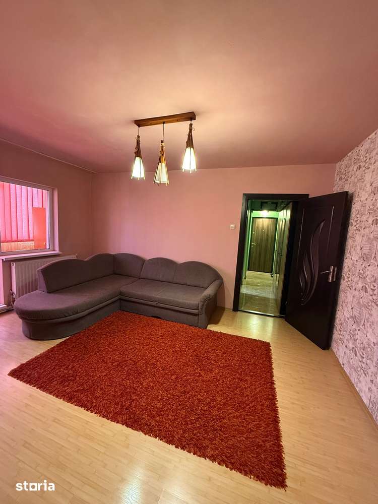 Apartament cu centrala, bucatarie mare, Mioritei — fotografia 1