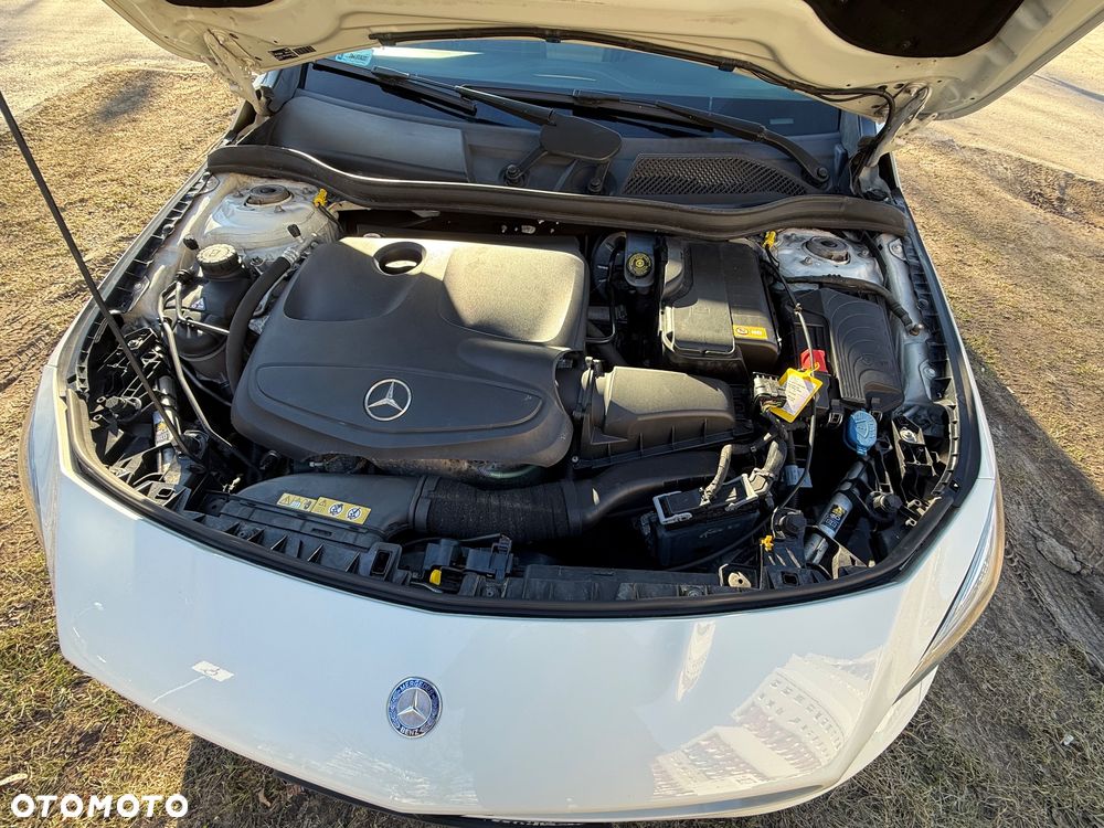 Mercedes-Benz CLA 200 - 22