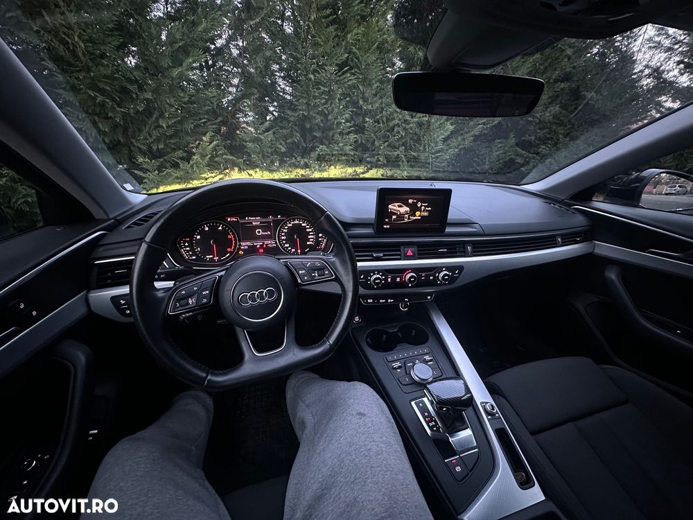 Audi A4 Avant 2.0 TDI S tronic Sport - 4