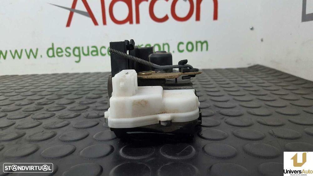 FECHADURA PORTA TRASEIRA DIREITA PEUGEOT 607 (S1) 2.0 HDI FAP CAT - 6