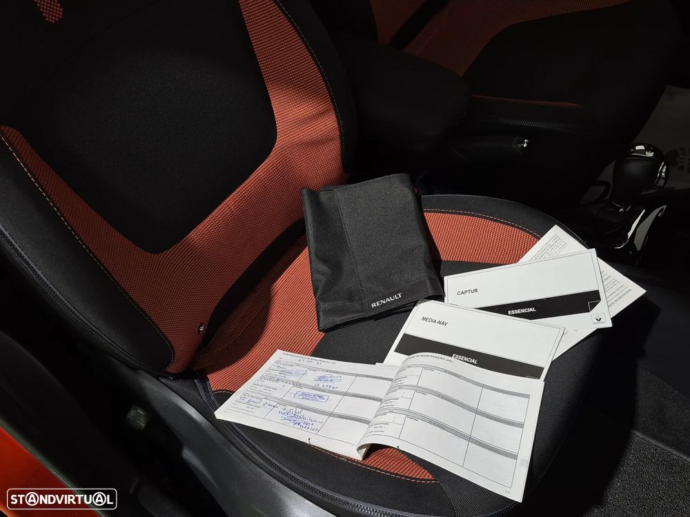 Renault Captur dCi 90 EDC Dynamique - 37