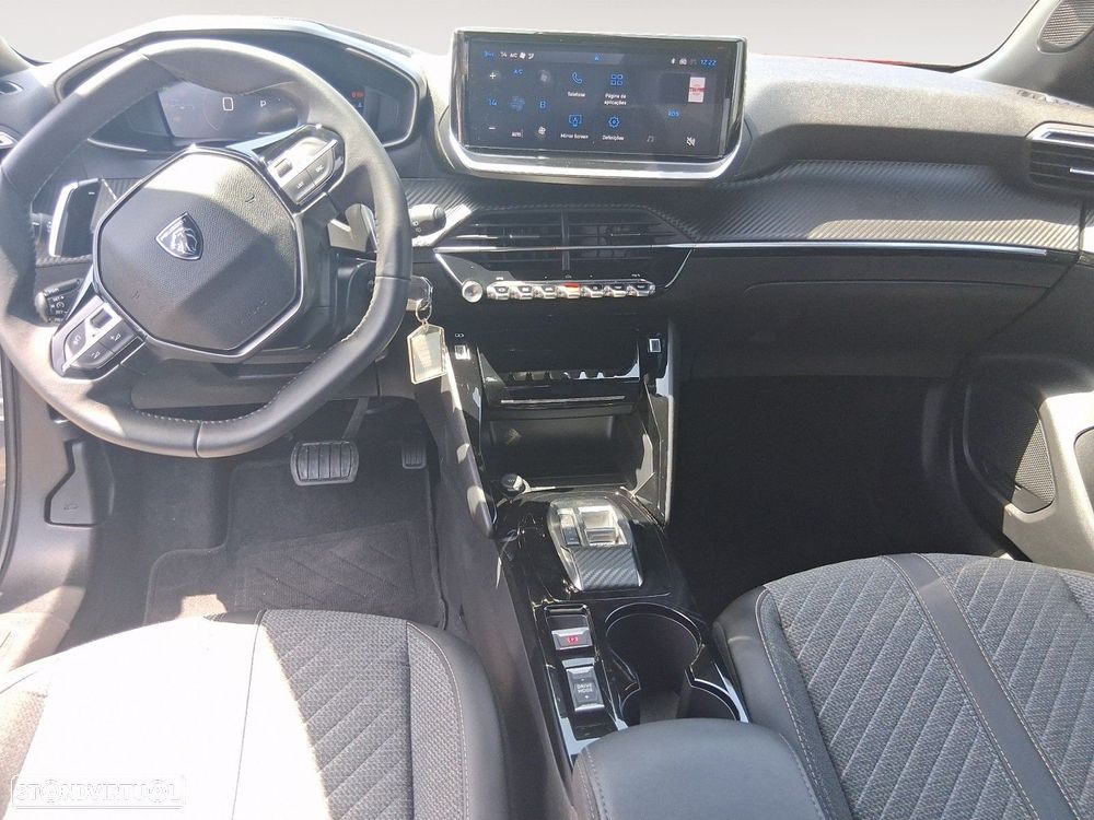 Peugeot 2008 - 10
