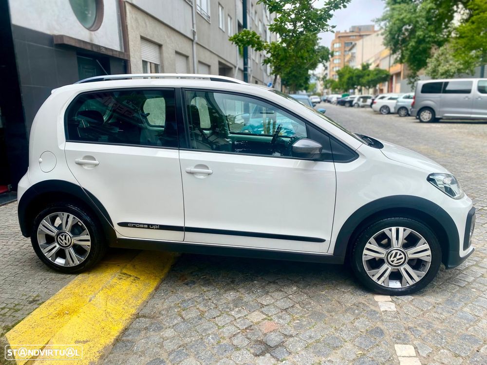 VW Cross Up! 1.0 Auto - 5