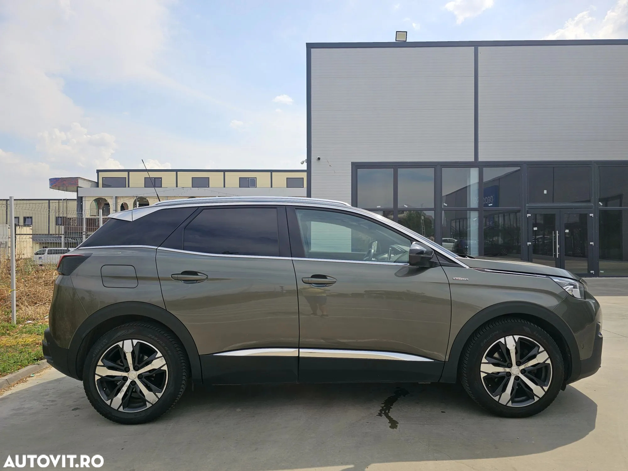 Peugeot 3008 1.6 BlueHDI S&S EAT6 GT-Line - 4