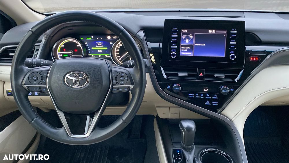 Toyota Camry 2.5 Hybrid Dynamic - 9