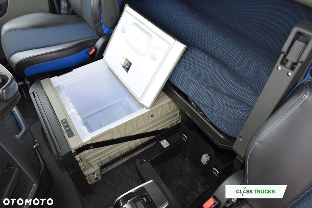 Volvo FH 500 Globetrotter XL I-ParkCool Adaptive cruise control - 11
