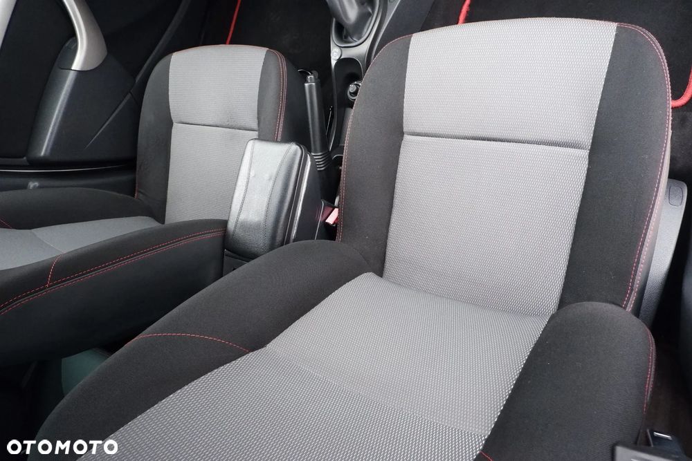 Dacia Duster 1.6 16V 105 4x2 Ice - 8