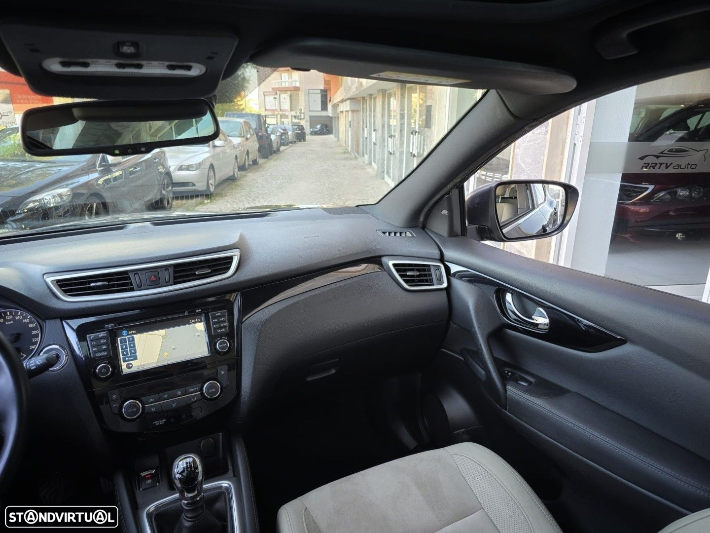Nissan Qashqai 1.6 dCi Tekna Premium 17 360 S&S - 19