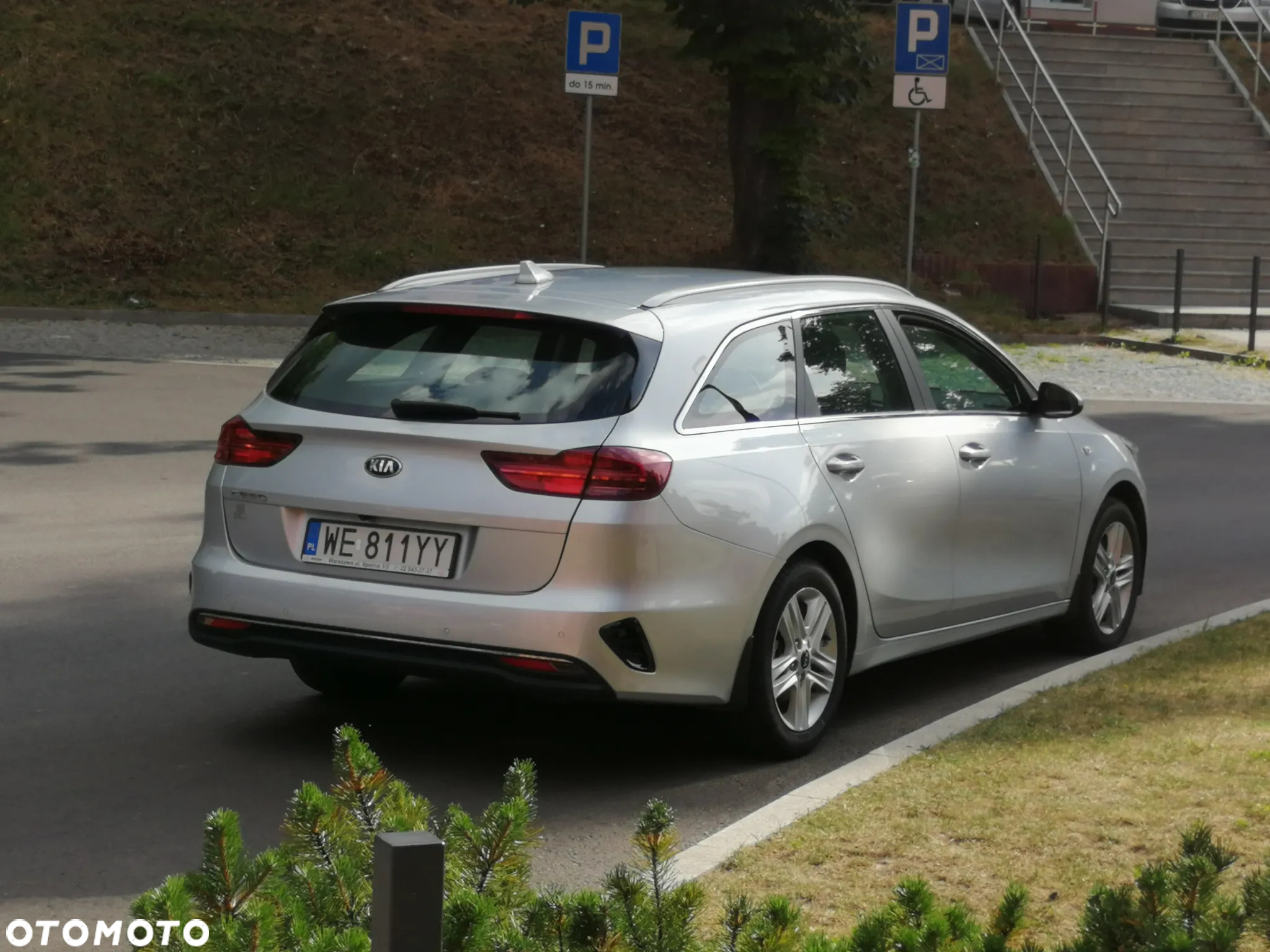 Kia Ceed 1.6 CRDi SCR L Business Line - 4