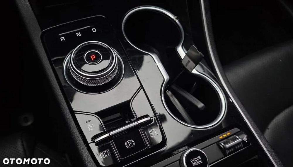 Kia K5 - 16