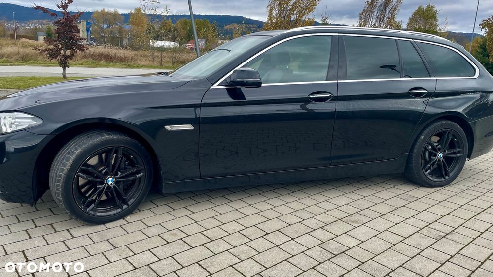 BMW Seria 5 525d xDrive Luxury Line - 3