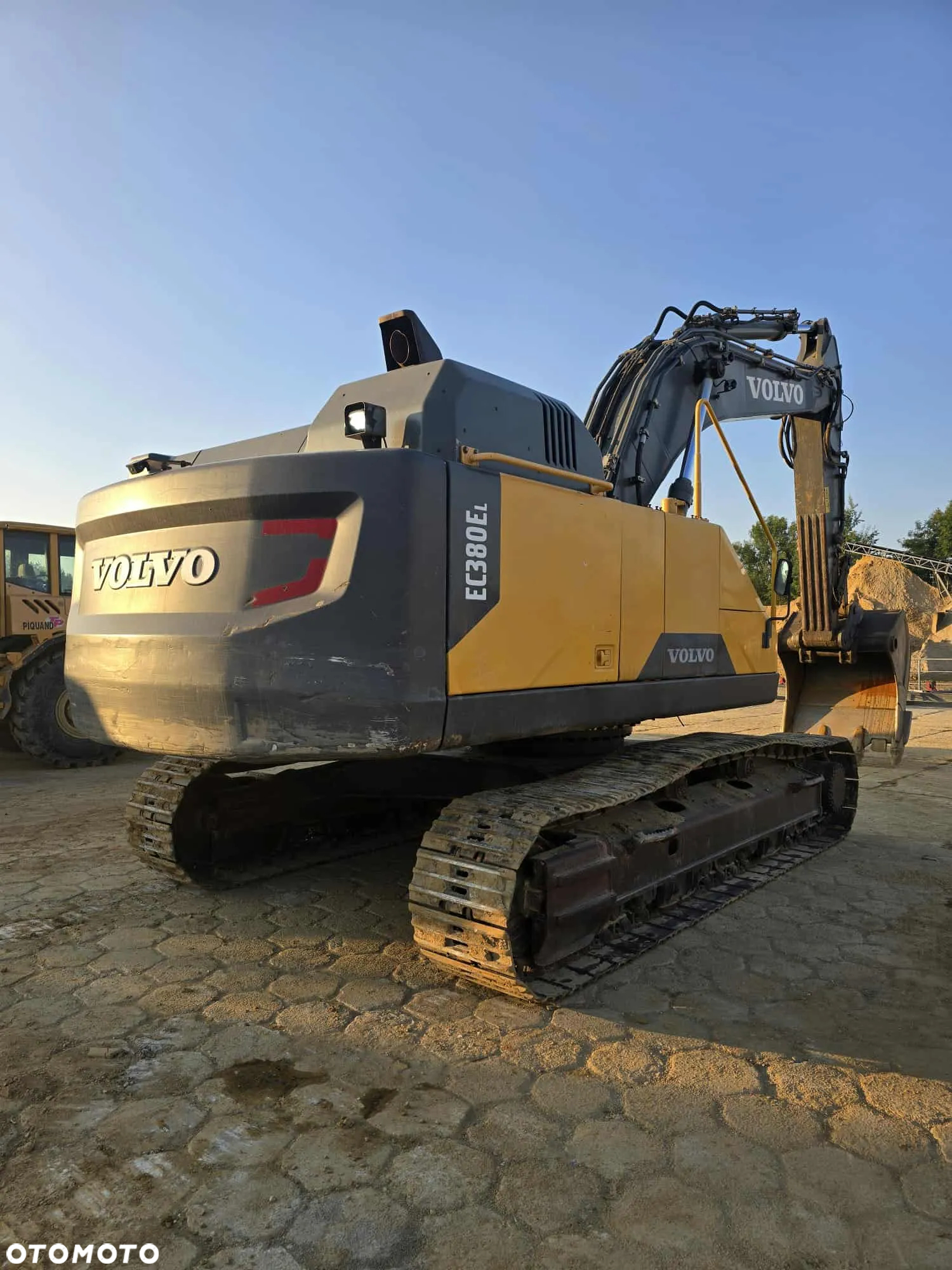 Volvo EC 380EL - 7