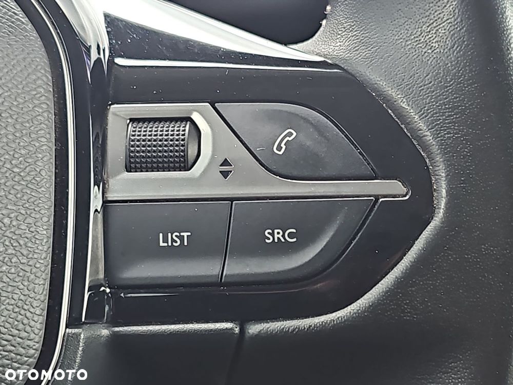 Peugeot Rifter - 23