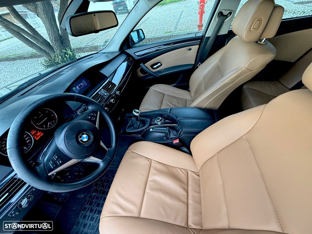 BMW 520 d Executive - 30