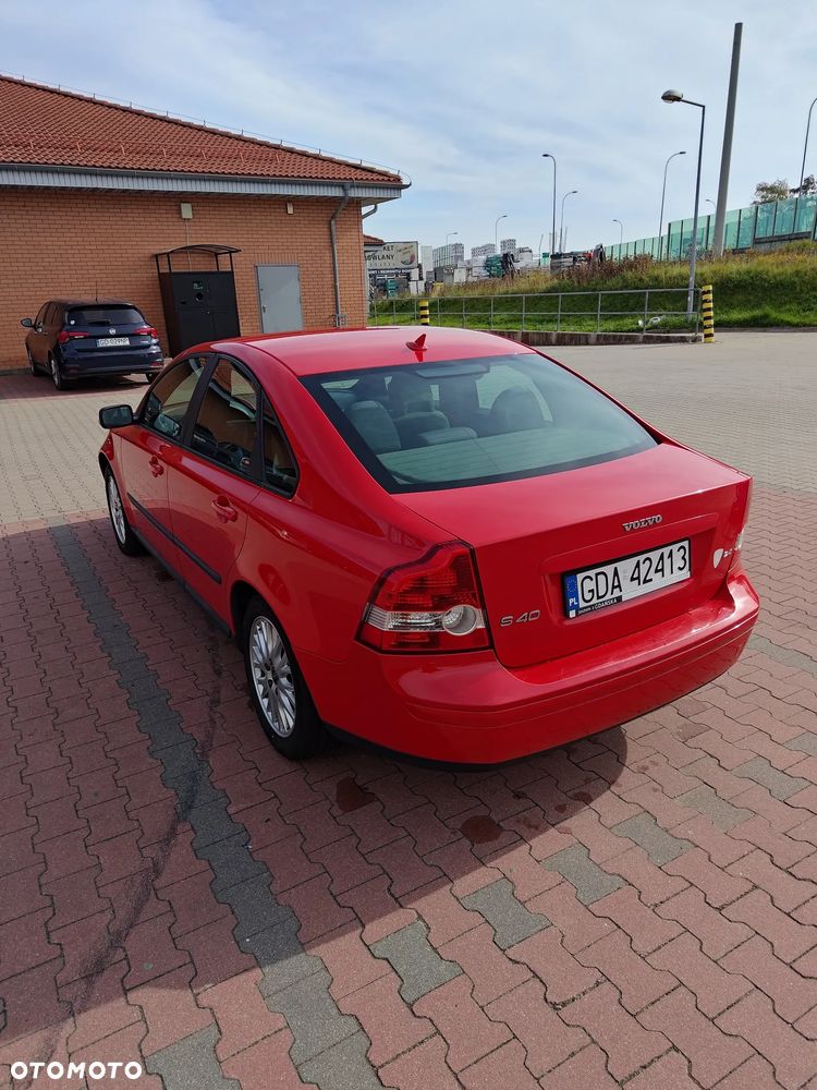 Volvo S40 2.4i - 6