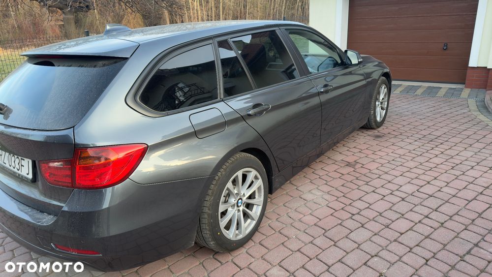 BMW Seria 3 320d - 3