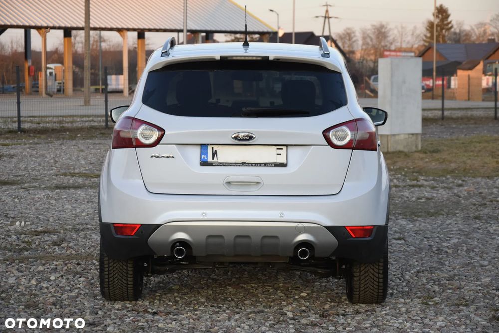 Ford Kuga 2.0 TDCi FWD Titanium Plus - 27