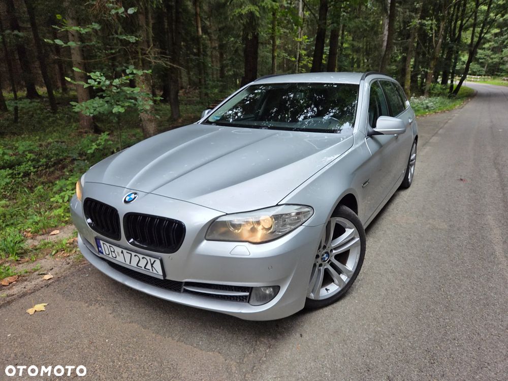 BMW Seria 5 2011 photo 3