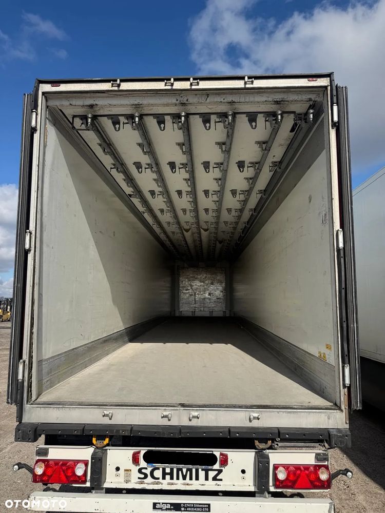 Schmitz Cargobull SKO 24 - 8
