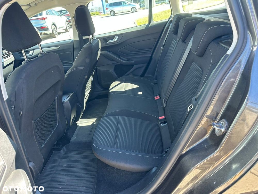 Ford Focus 1.0 EcoBoost Titanium - 13