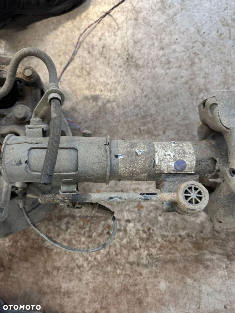 Hyundai III i30 2017-2025 1.4 MPI Zwrotnica amortyzator przód prawa - 7