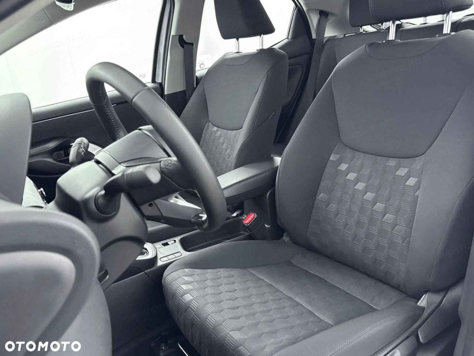 Toyota Yaris - 10