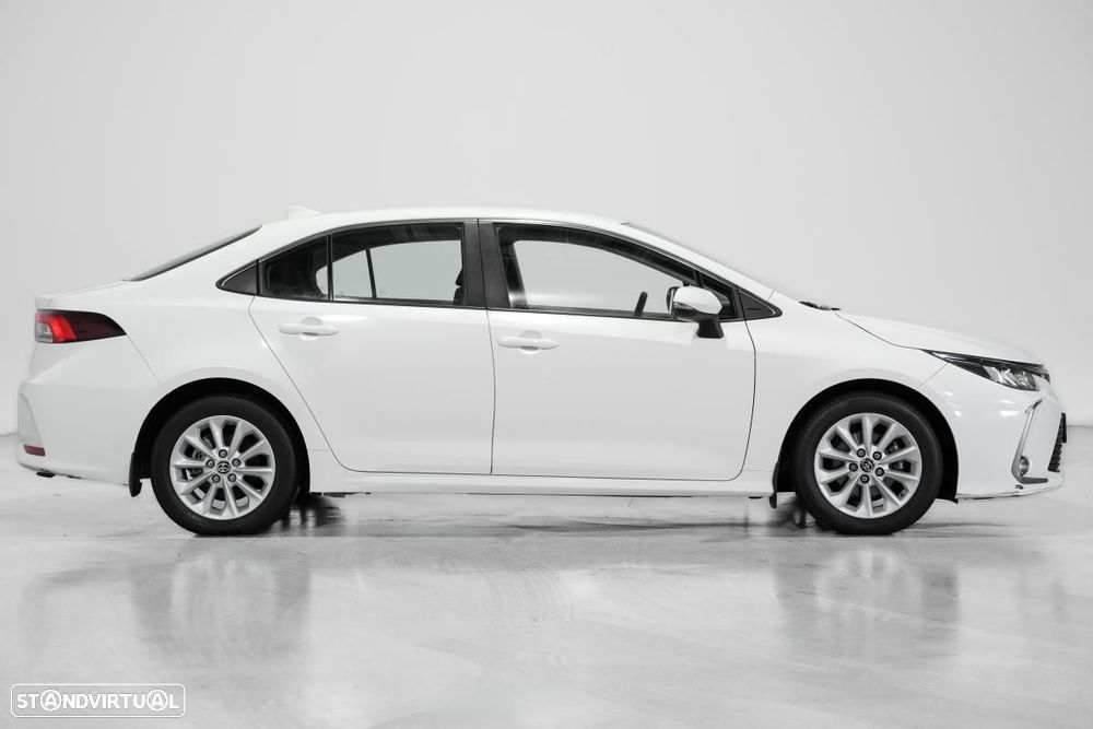 Toyota Corolla - 3