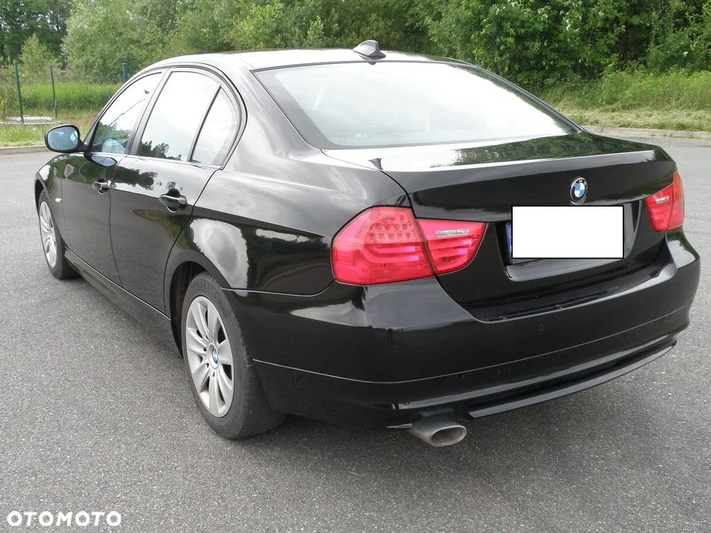BMW Seria 3 318d - 4