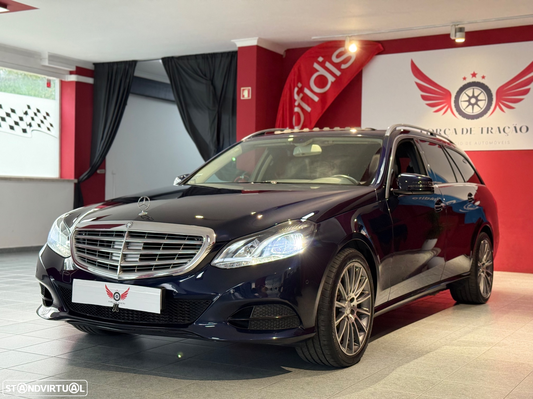 Mercedes-Benz E 300 Bluetec Hybrid Avantgarde - 3