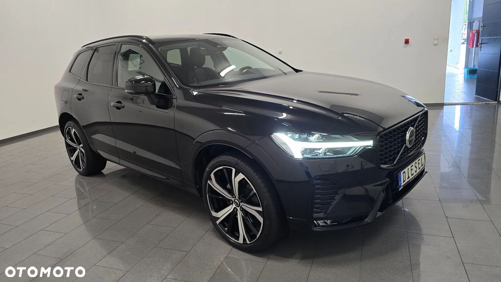 Volvo XC 60 B4 D AWD Ultimate Dark - 3
