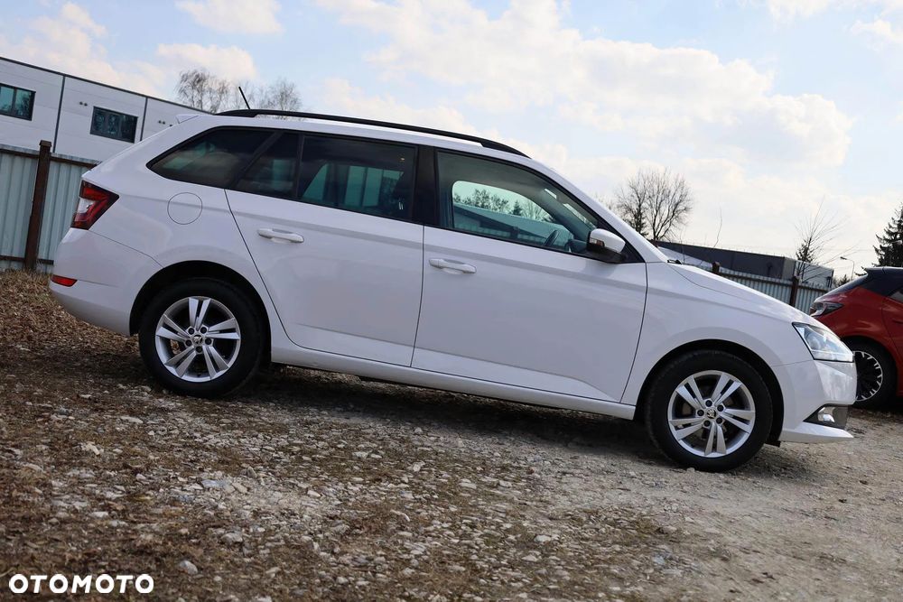 Skoda Fabia 1.0 TSI Ambition - 10
