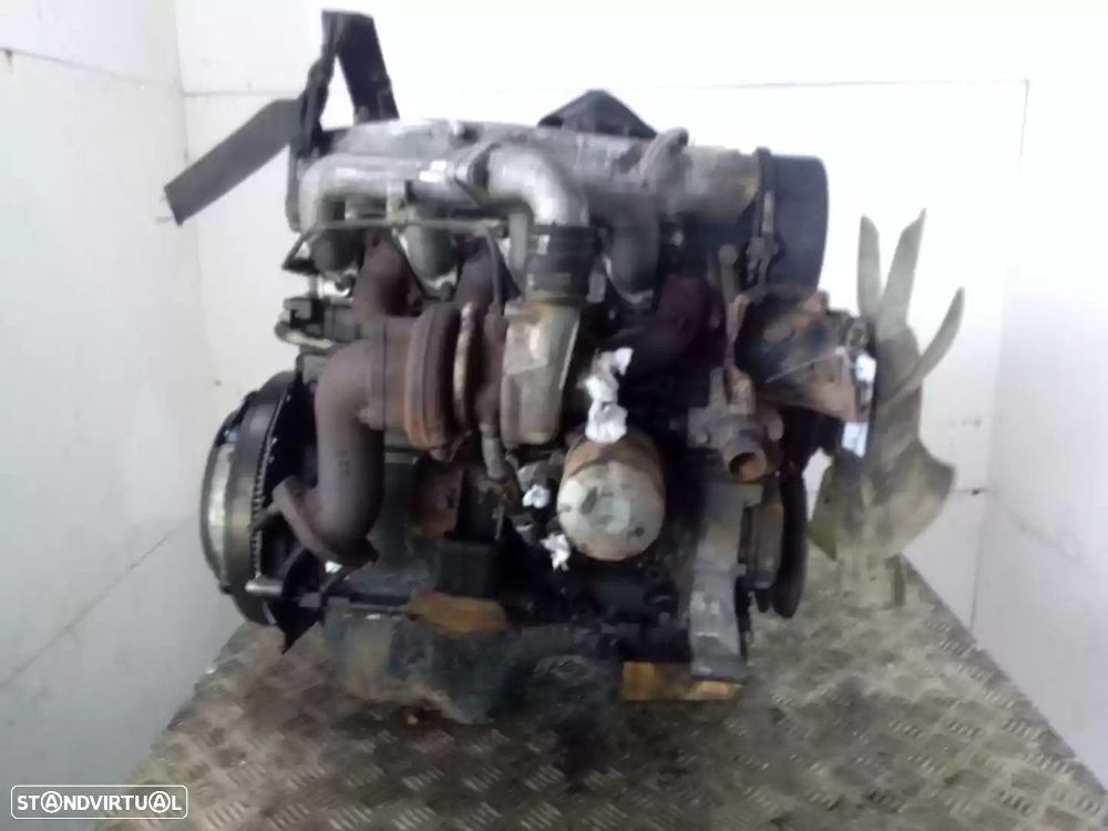 MOTOR COMPLETO MITSUBISHI MONTERO CANVAS TOP 1983 - - 4