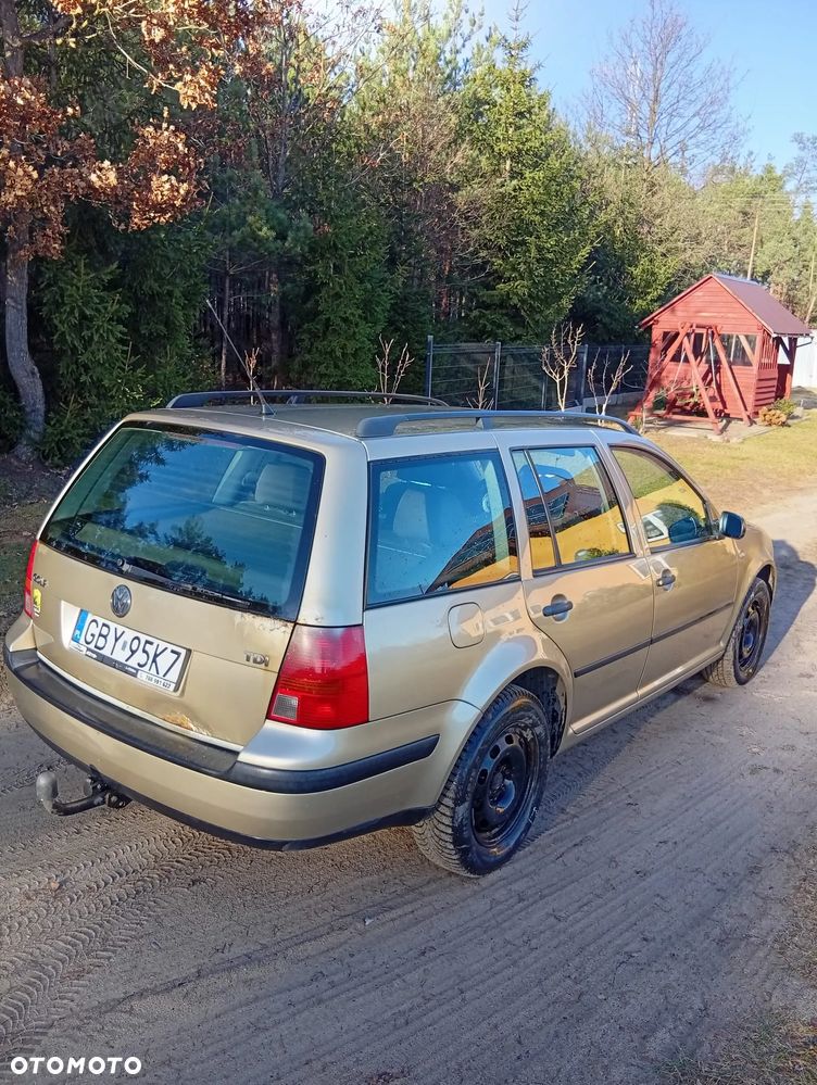 Volkswagen Golf 1.9 TDI Highline - 7