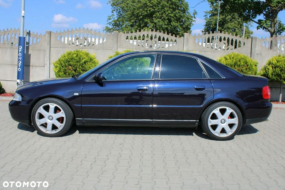 Audi A4 Limousine 1.8T - 11
