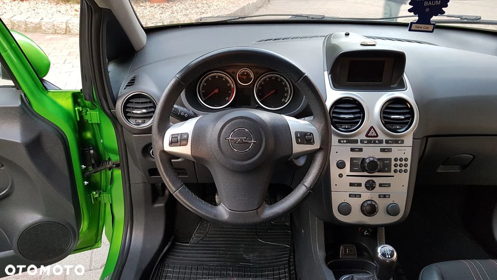 Opel Corsa 1.4 16V Enjoy - 34