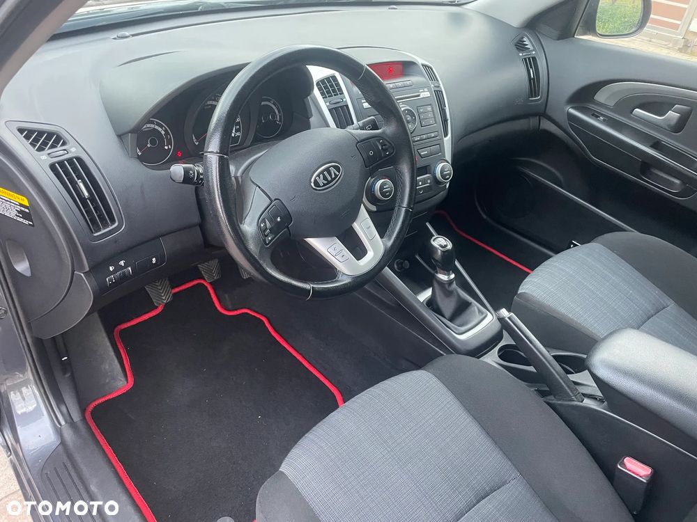 Kia Ceed 1.4 CVVT Spirit - 15