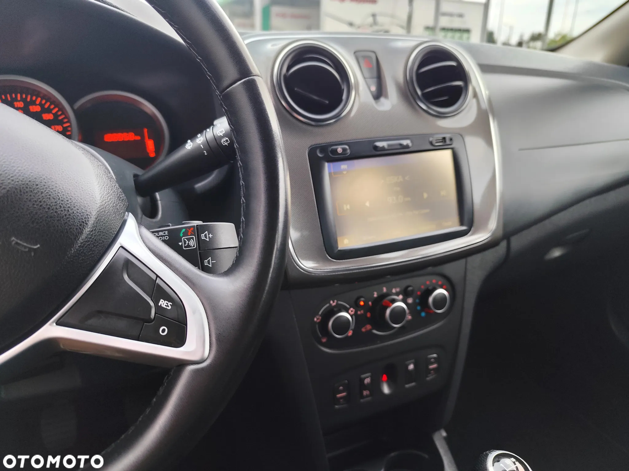 Dacia Sandero Stepway 0.9 TCe Laureate - 33