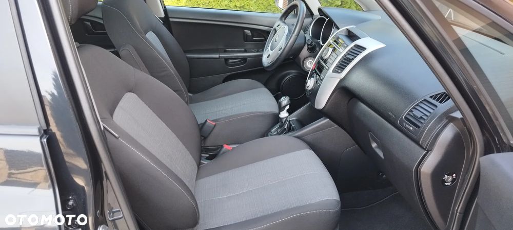 Kia Venga 1.6 CRDi 128 Business Line - 9