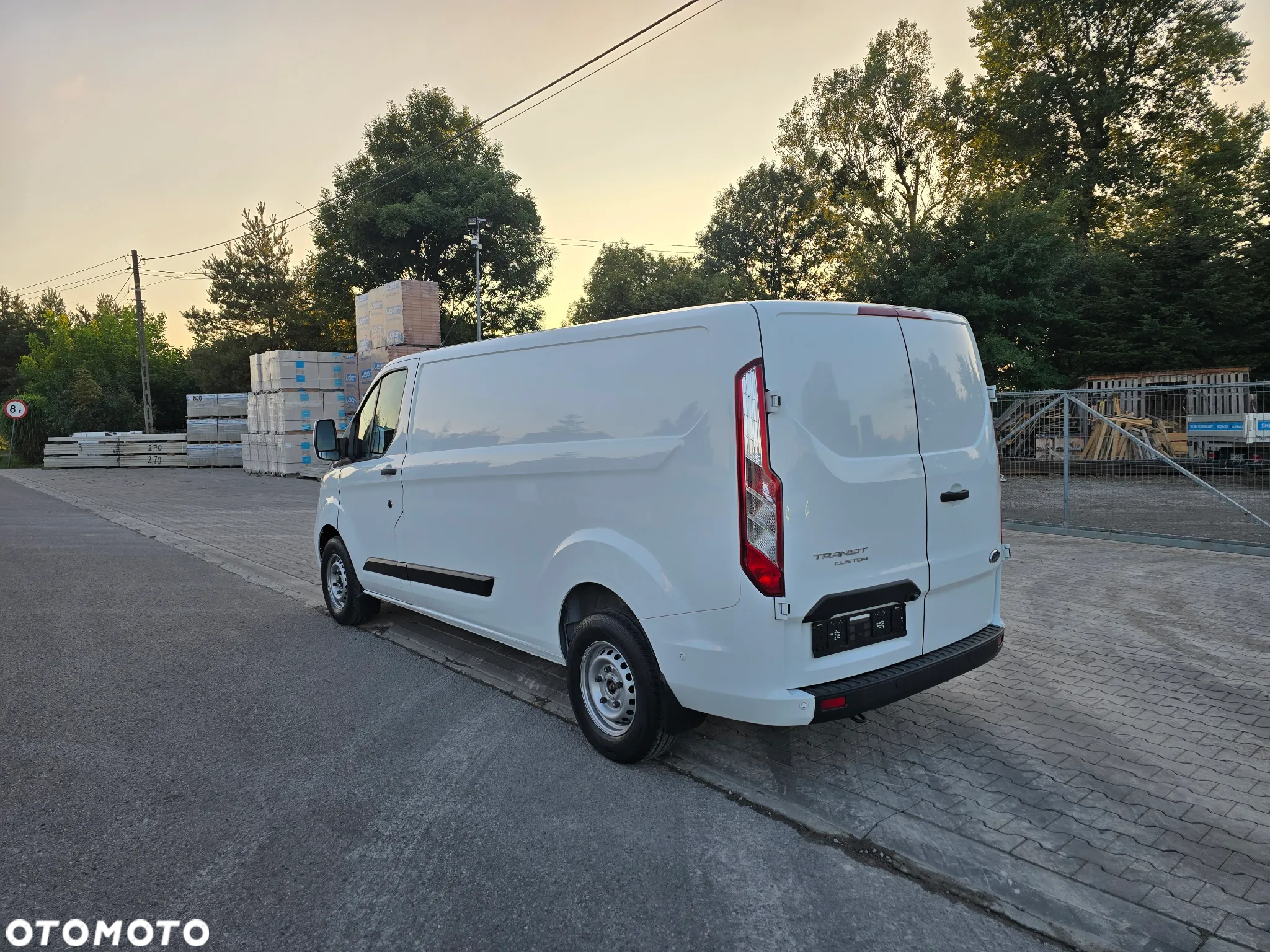 Ford Transit Custom 3 osobowy L2 H1 - 6