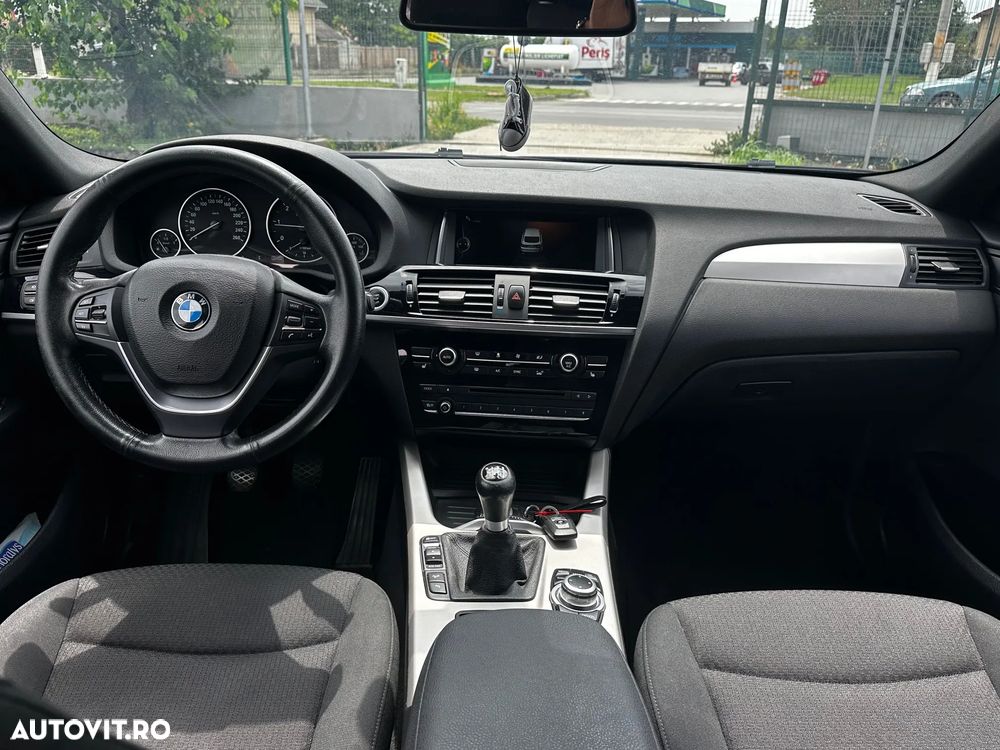 BMW X4 xDrive20d Advantage - 8