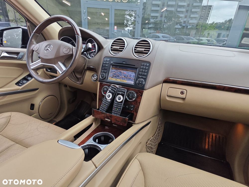Mercedes-Benz GL 500 4Matic 7G-TRONIC - 4