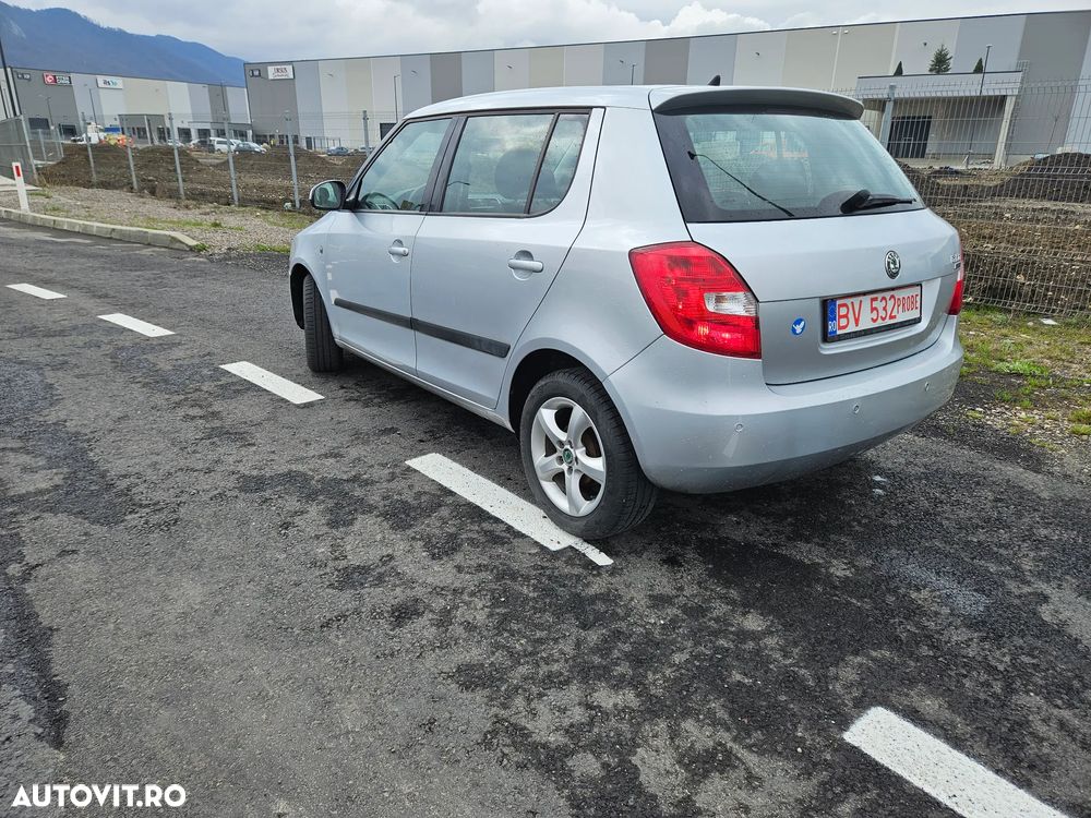 Skoda Fabia 1.2 HTP STYLE EDITION - 4