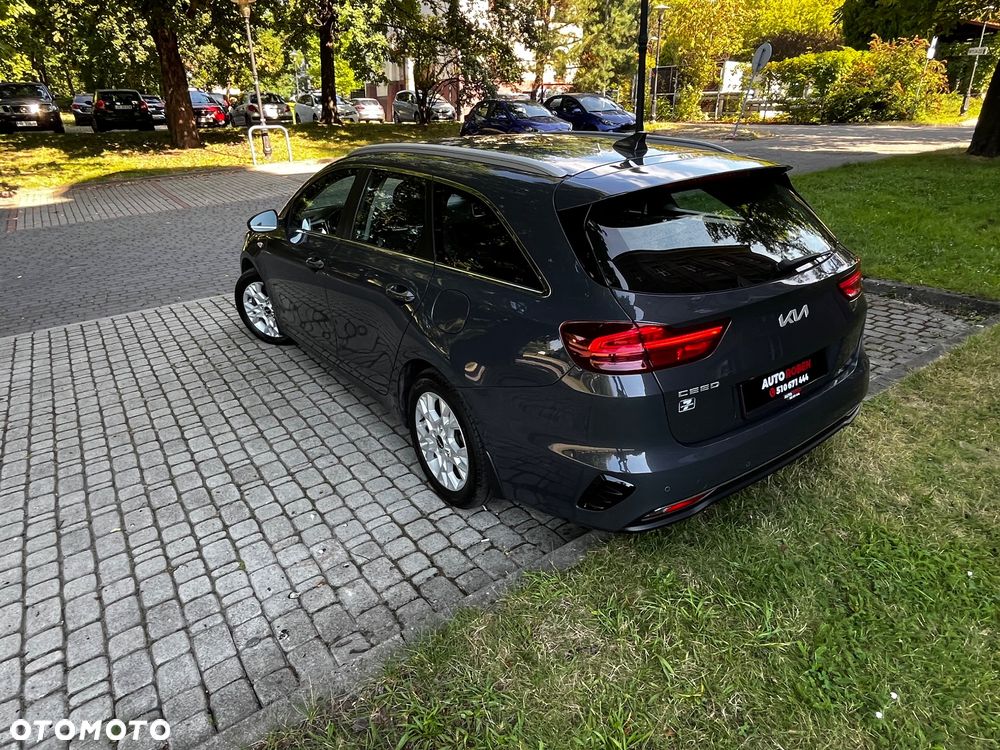 Kia Ceed 1.5 T-GDI M - 14